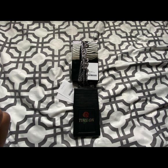 MO&CO CROSSBODY PHONE CASE/CARD HOLDER - Picture 2 of 7